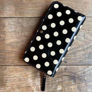 Kate Spade Wallet / Clutch in Polka Dots (NEW)